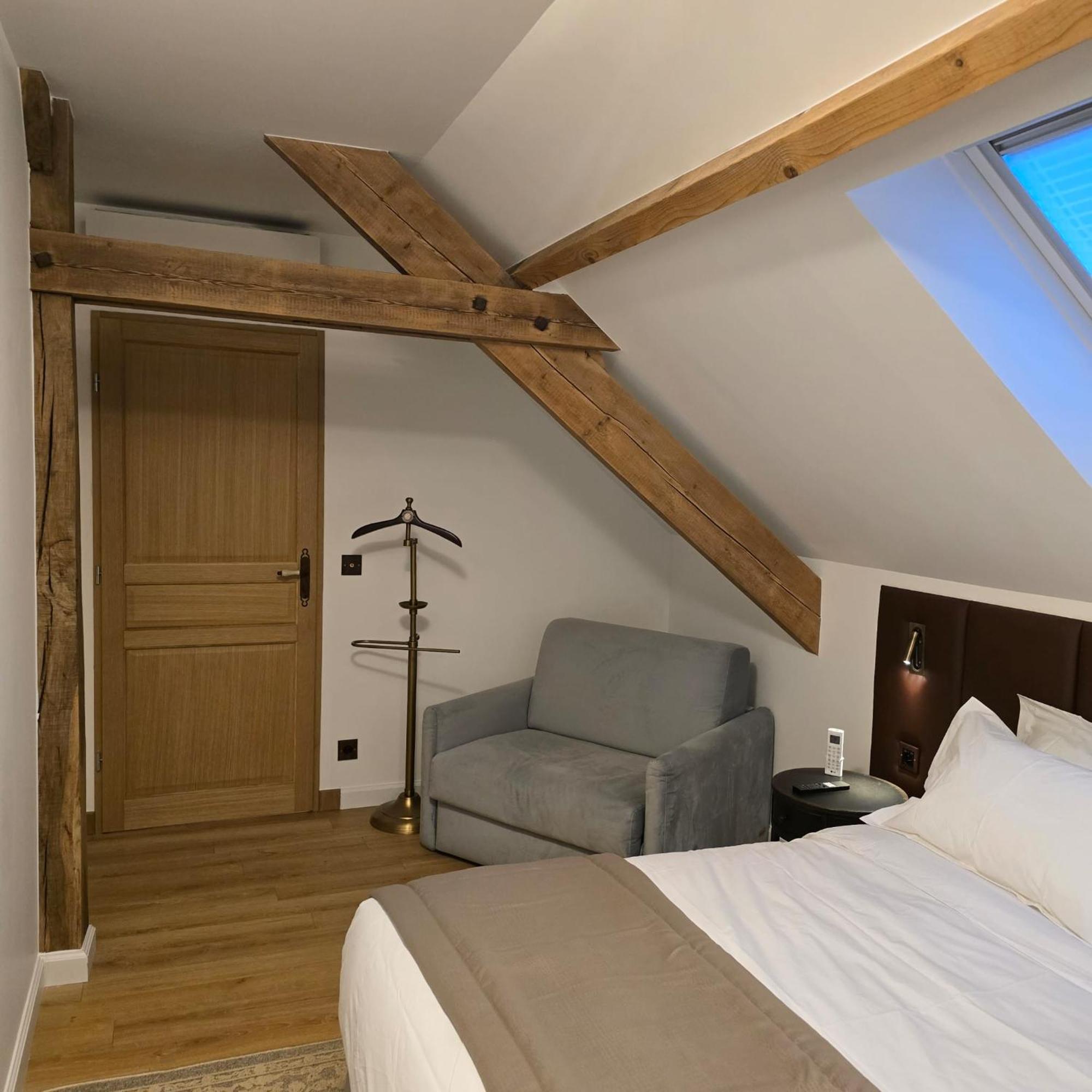 Le Cottage Maisonnette Dans Corps De Ferme Ollainville Esterno foto